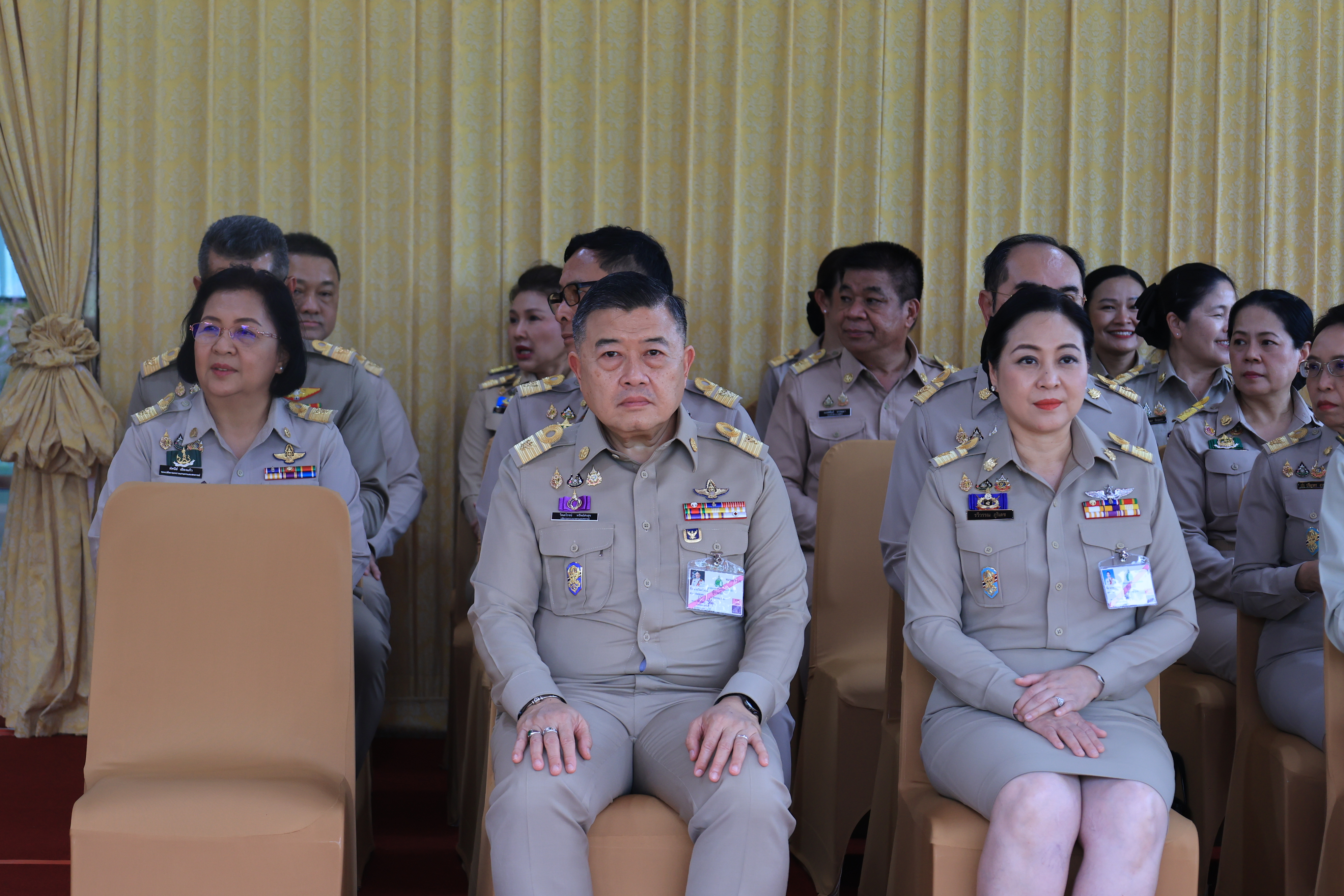 title - สำนักงานการปฏิรูปที่ดินเพื่อเกษตรกรรม ร่วมเฝ้าฯ รับเสด็จ สมเด็จพระกนิษฐาธิราชเจ้า กรมสมเด็จพระเทพรัตนราชสุดา ฯ สยามบรมราชกุมารี เสด็จพระราชดำเนินไปทรงเปิดงาน “สีสรรพรรณไม้ เทิดไท้บรมราชินีนาถ”